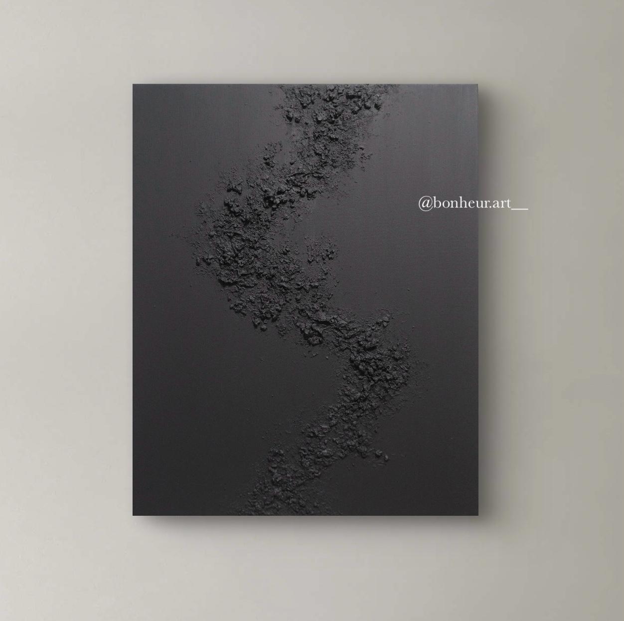 BLACK TRACE