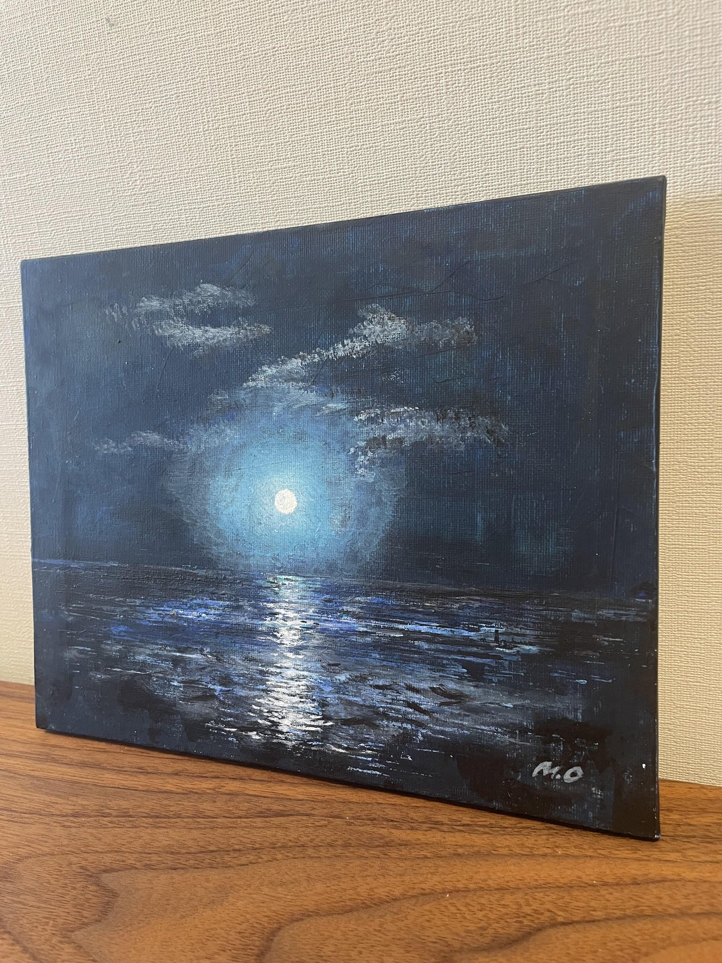 海と月