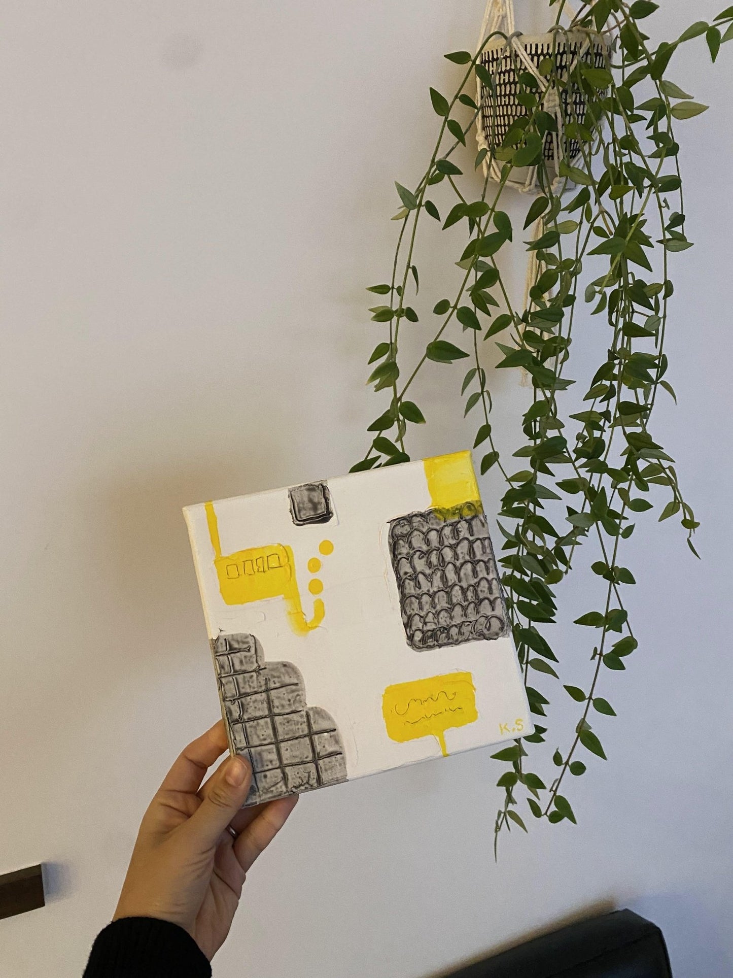 グレーとイエローのリズム スクエア ホワイトベースタイプ - FROM ARTIST