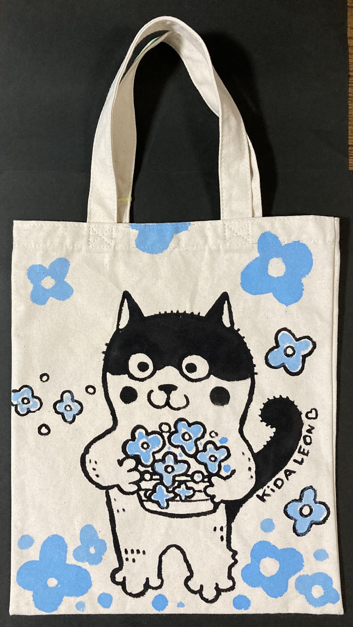 A4サイズ猫バック(お花と猫) - FROM ARTIST
