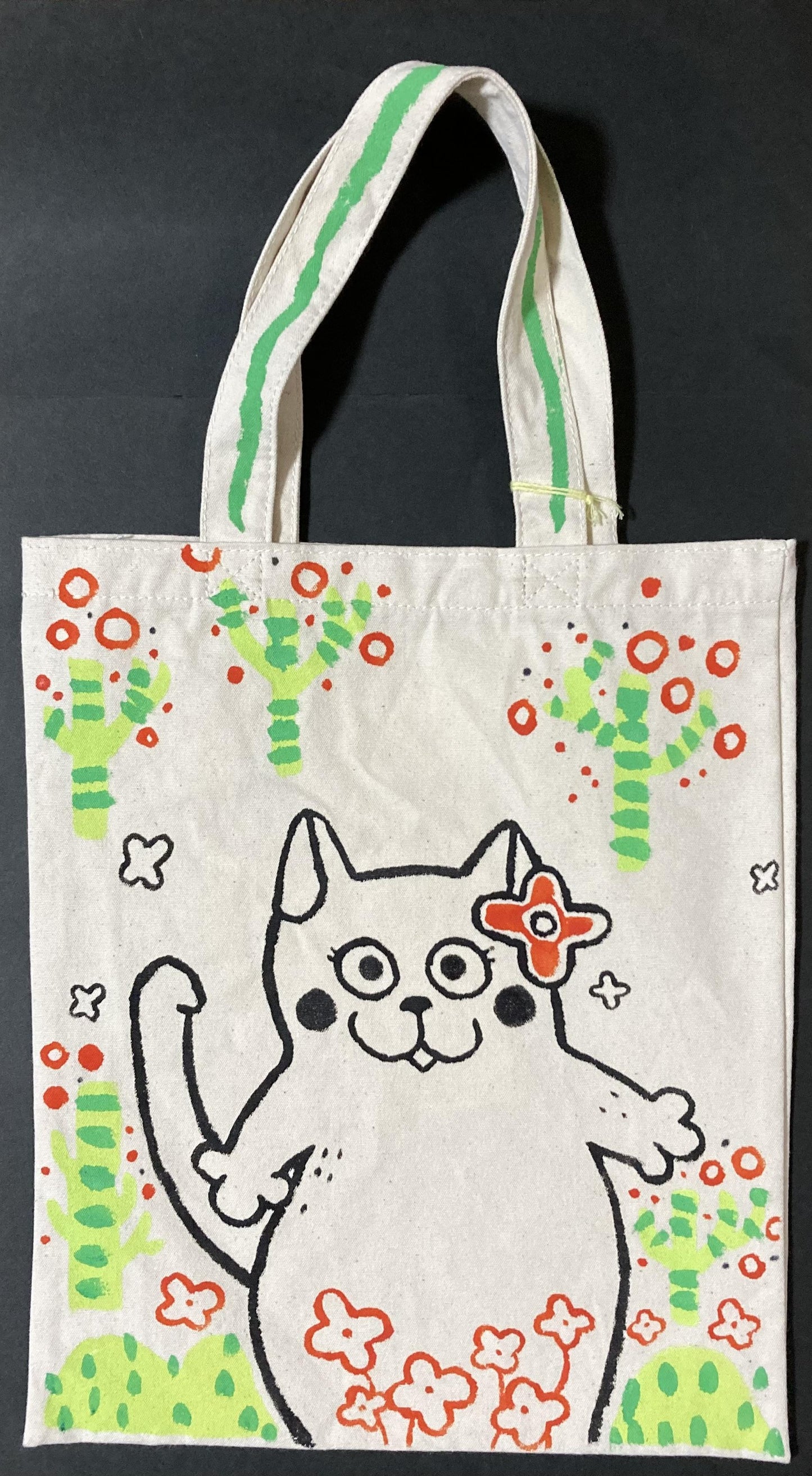 A4サイズ猫バック(お花と猫) - FROM ARTIST
