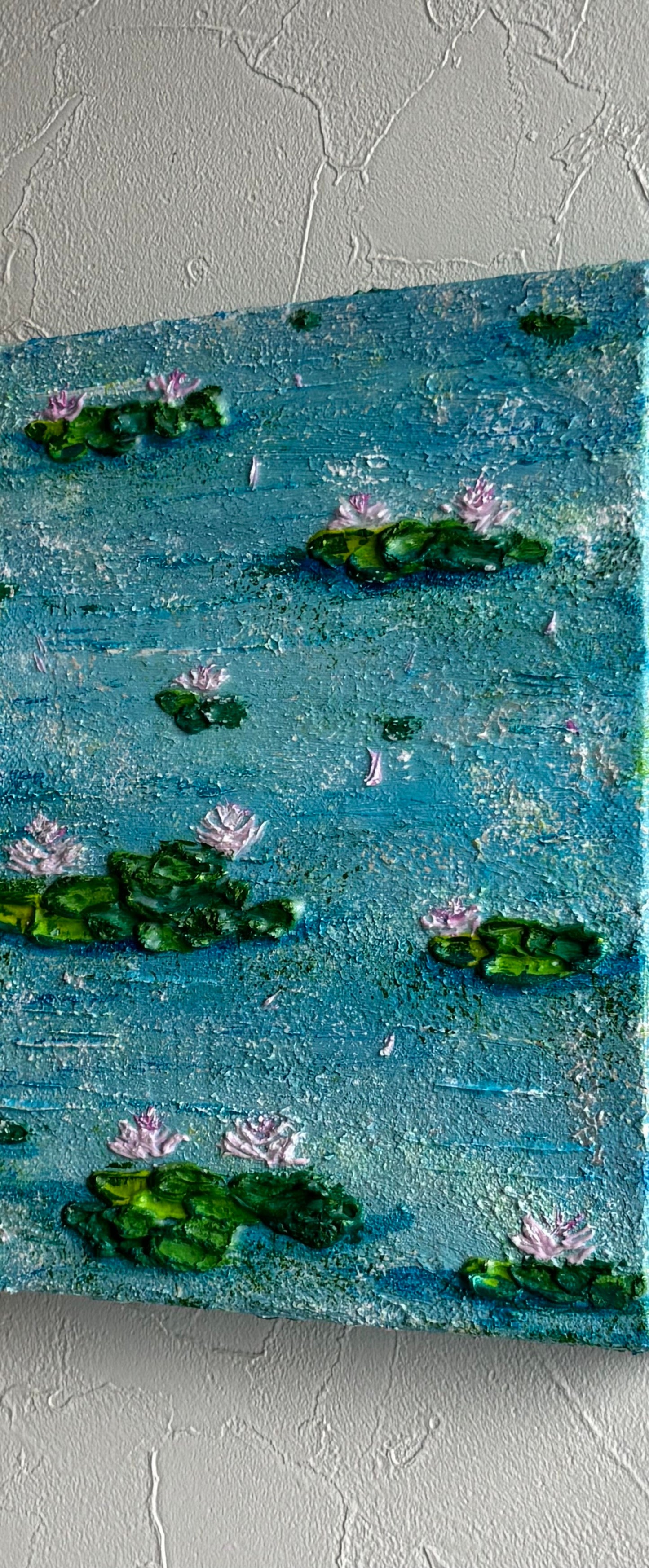 水に咲く睡蓮