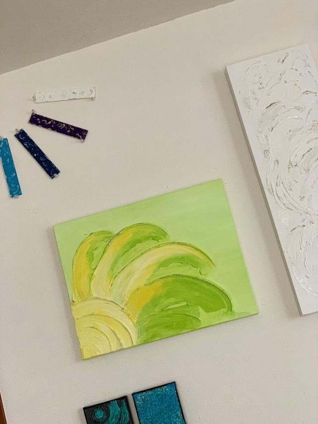 黄緑色と黄色のIRONOE-B - FROM ARTIST